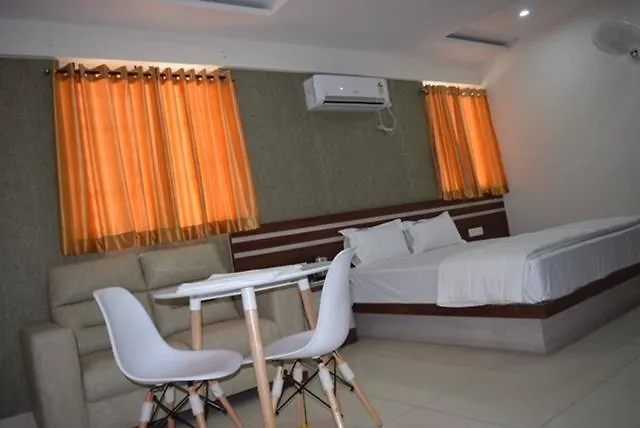 Hotel Fortune Suites