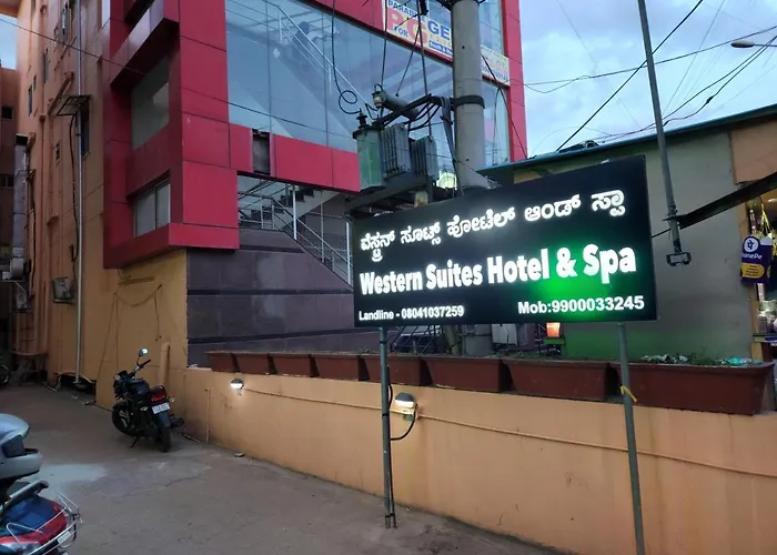 Westernsuites Hotel / Spa
