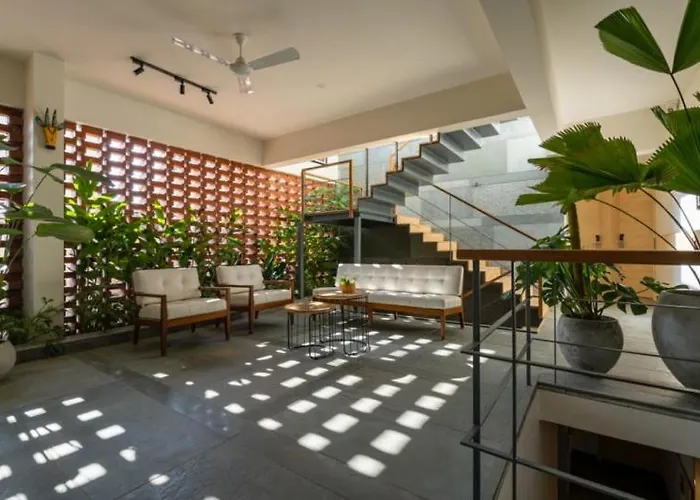 Iris Suites