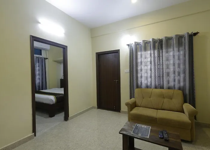 Dms Service Apartment & Luxury Rooms