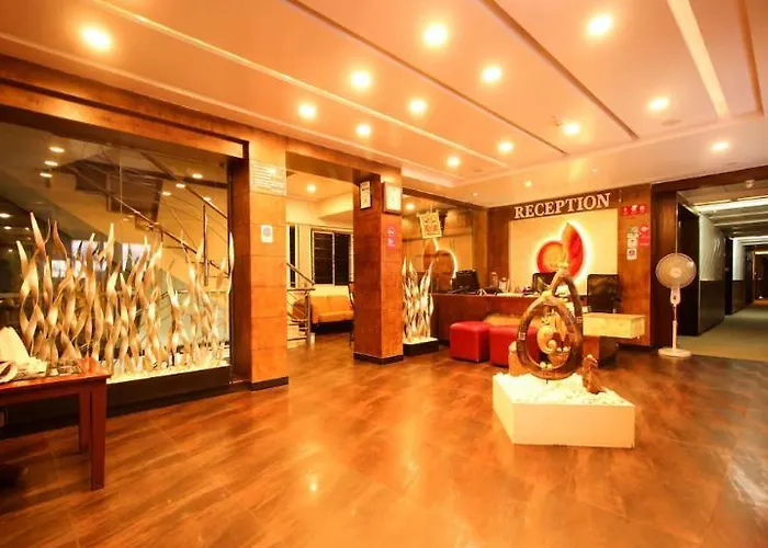 Hotel Sandalwood Inn