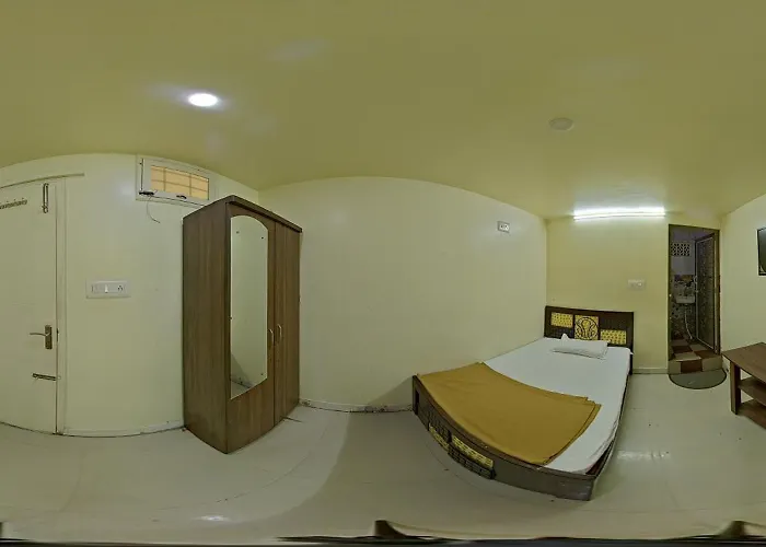 Hotel Garden Residency By Wb Inn