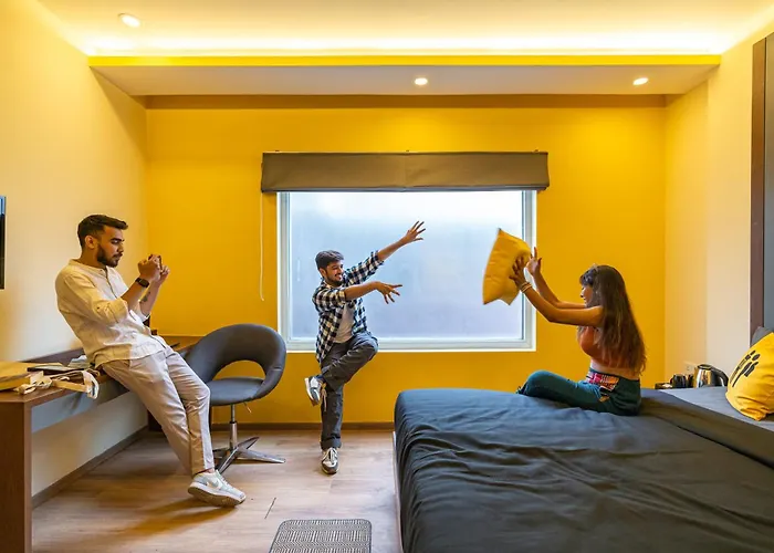 The Hosteller Bangalore, Brigade Road