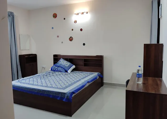 Skyview 1 Bhk 30Th Floor For Families Only