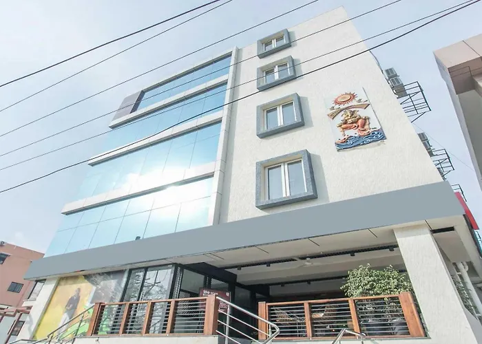 Townhouse Hotel Leela Park Hbr Layout