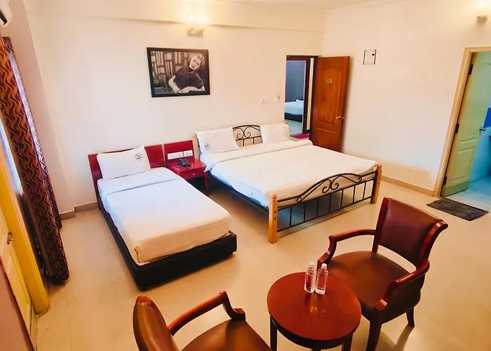 Kings Suites Palace Grounds