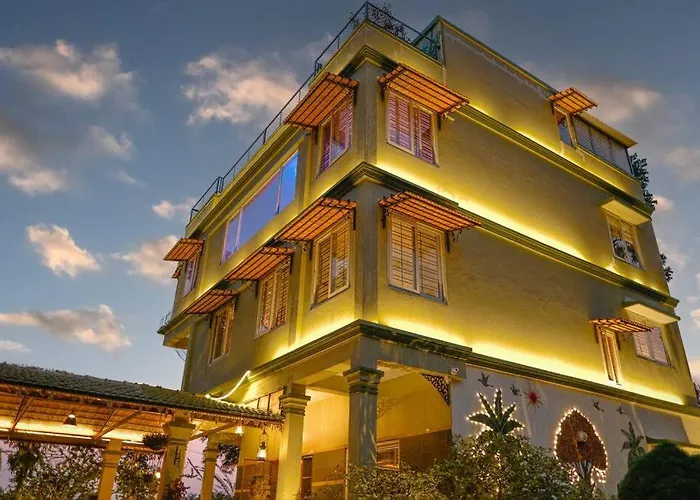 Lemon Tree - Farmhouse With Rooftop Private Pool Near Bangalore