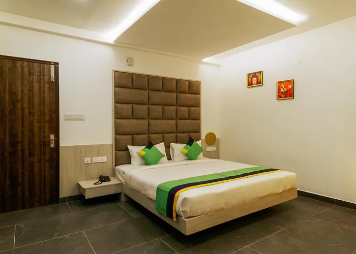 Itsy Hotels Silver Keys