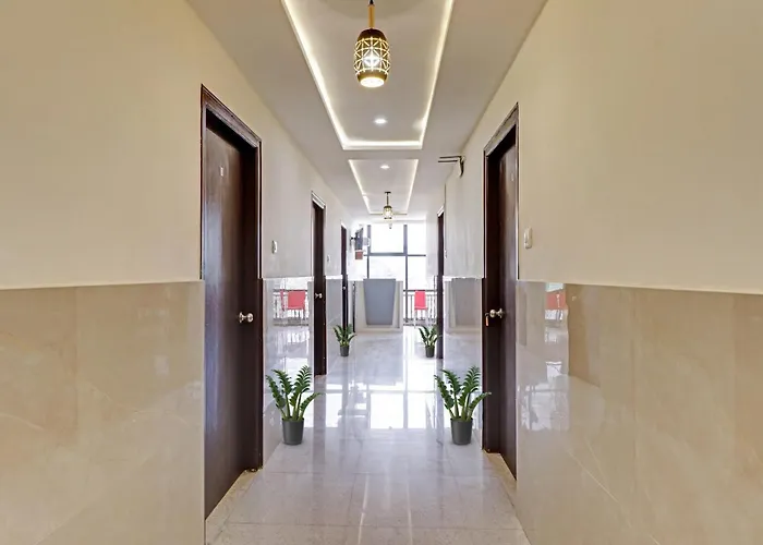 Hotel O Gn Nelli Suites