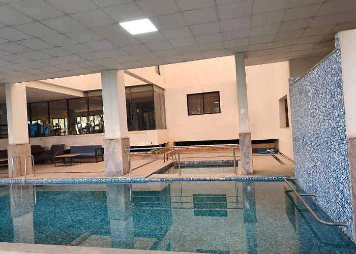 Hotel O Local Square Manyata