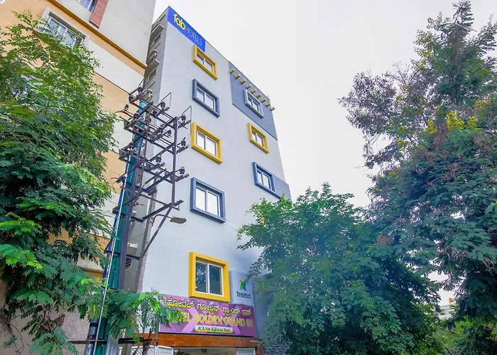 Fabhotel Golden Grand Inn