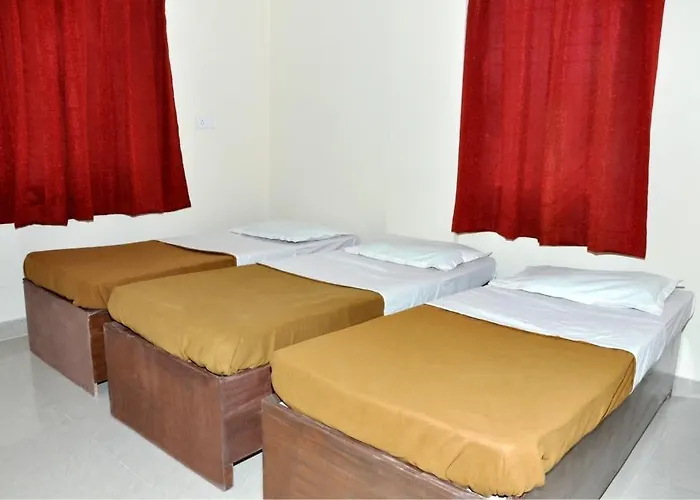 Maple Inn Budget Hotel