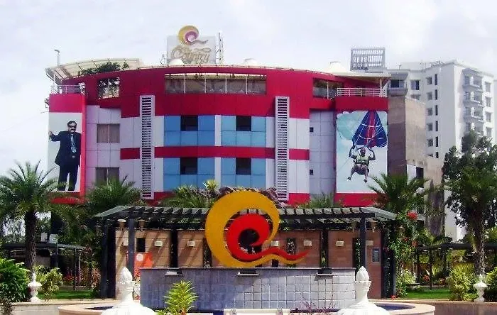 Country Club International