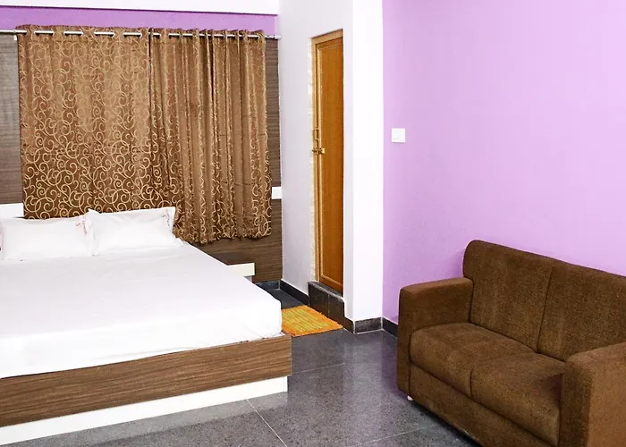 Sapphire Inn