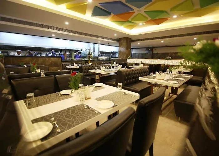 Savoury Business Hotel