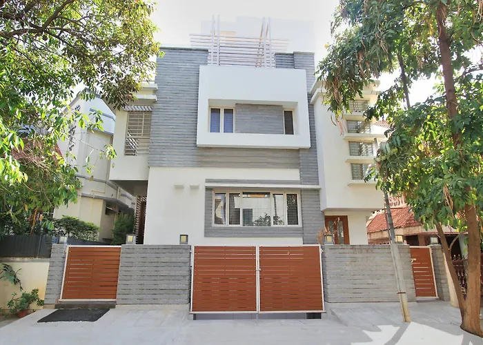 Capital O 11590 Red Carpet Residence