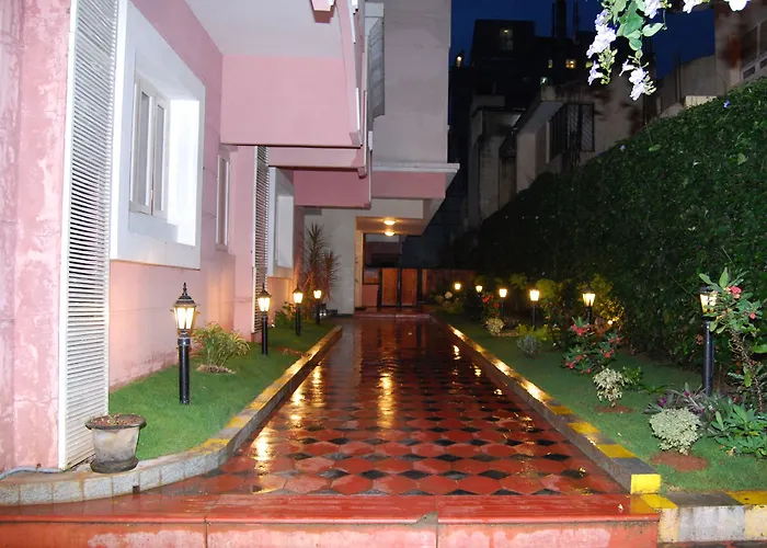 Sterling Living Space - Residency Road