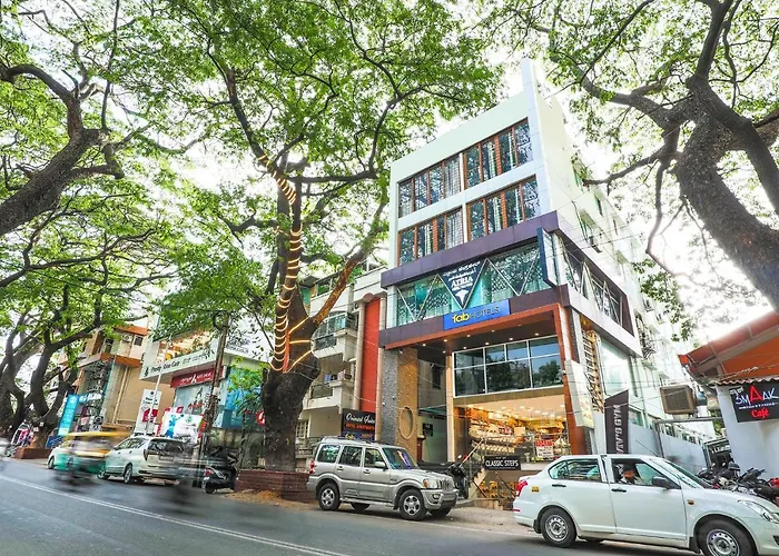 Fabhotel Frazer Suites - Nr Bangalore Cantt Railway Station