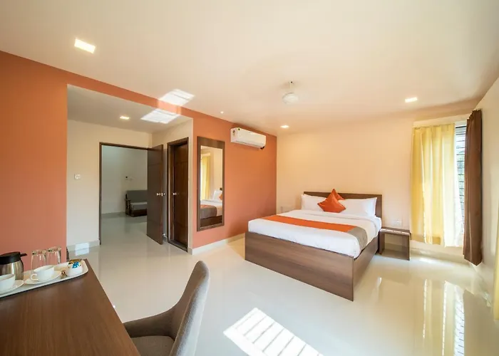 Elys\'Ees Serviced Suites