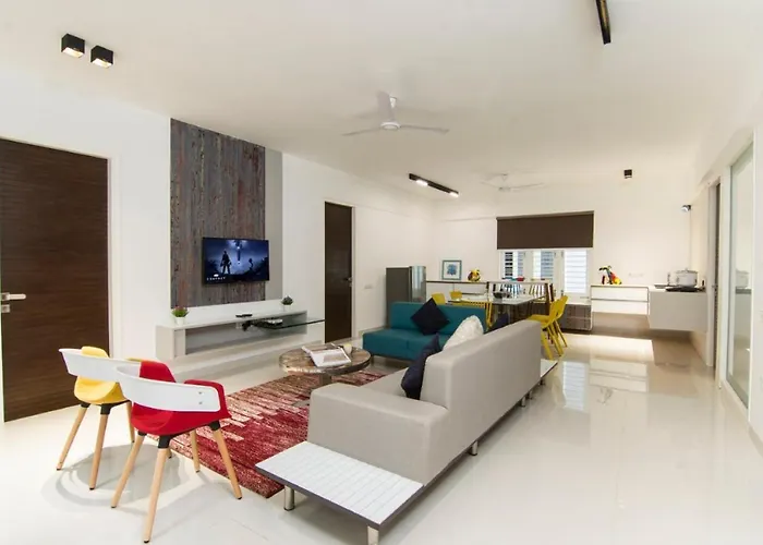 Flamingos Service Apartment