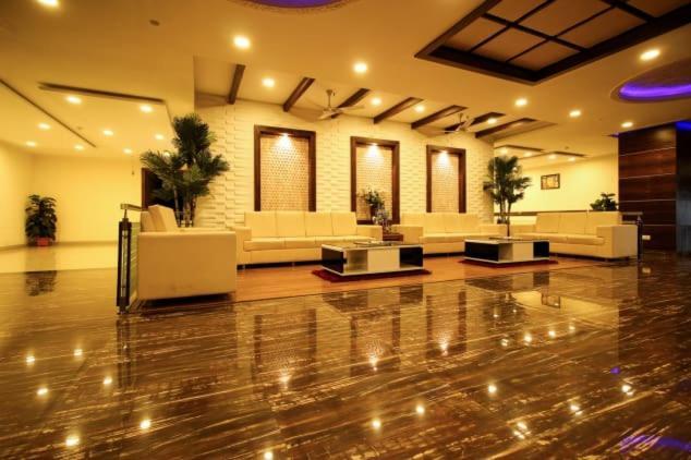 Kadamba Hotel