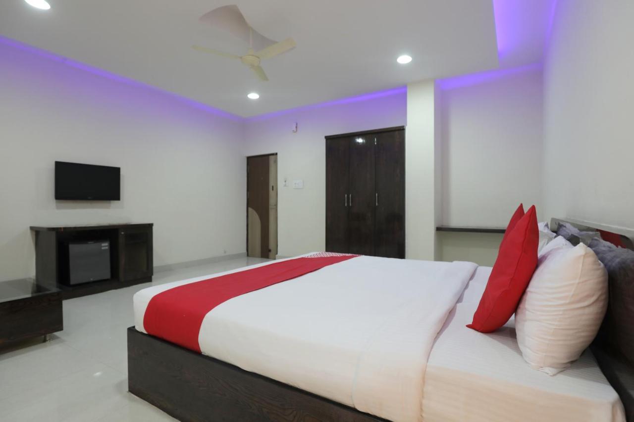 Oyo Flagship 15444 Manasa Electronic City 3*