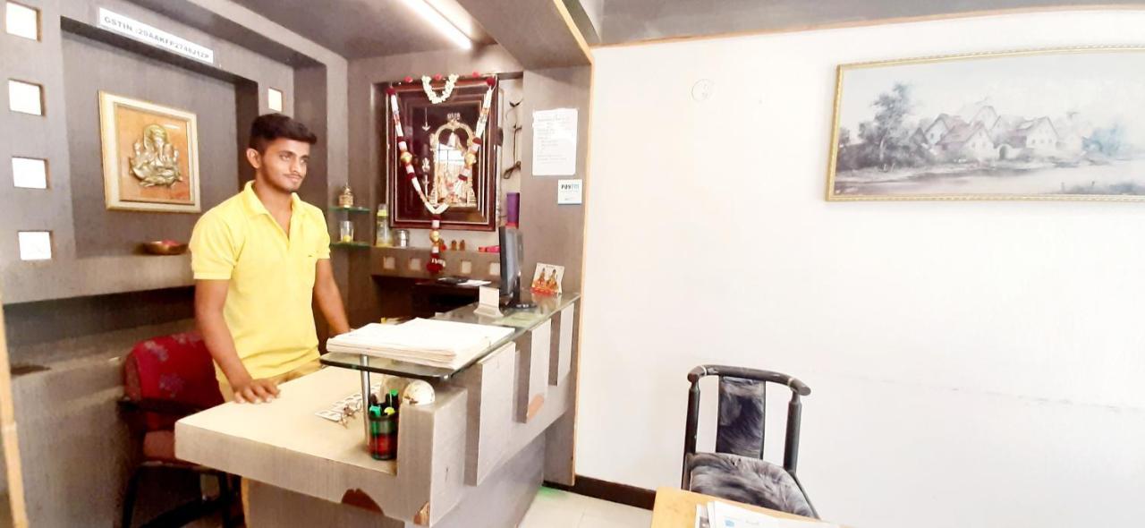 Prestige Residency Hotel *