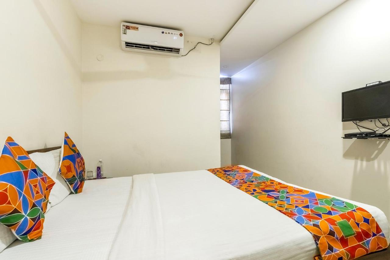 Fabhotel Astra Suites - Hsr Main Road 3*