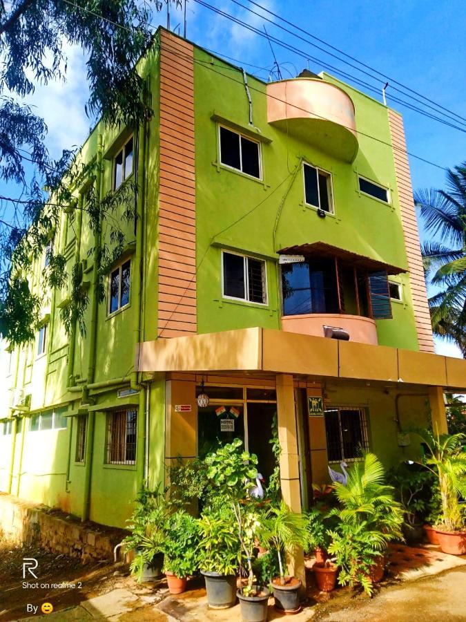 Oyo 75854 Harsha Residency Hotel