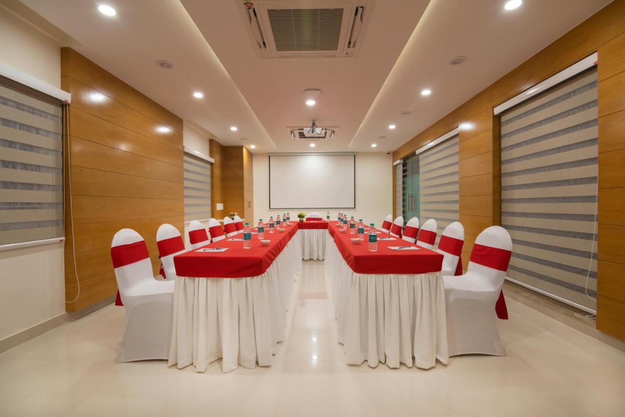 Hotel Vanusa Residency