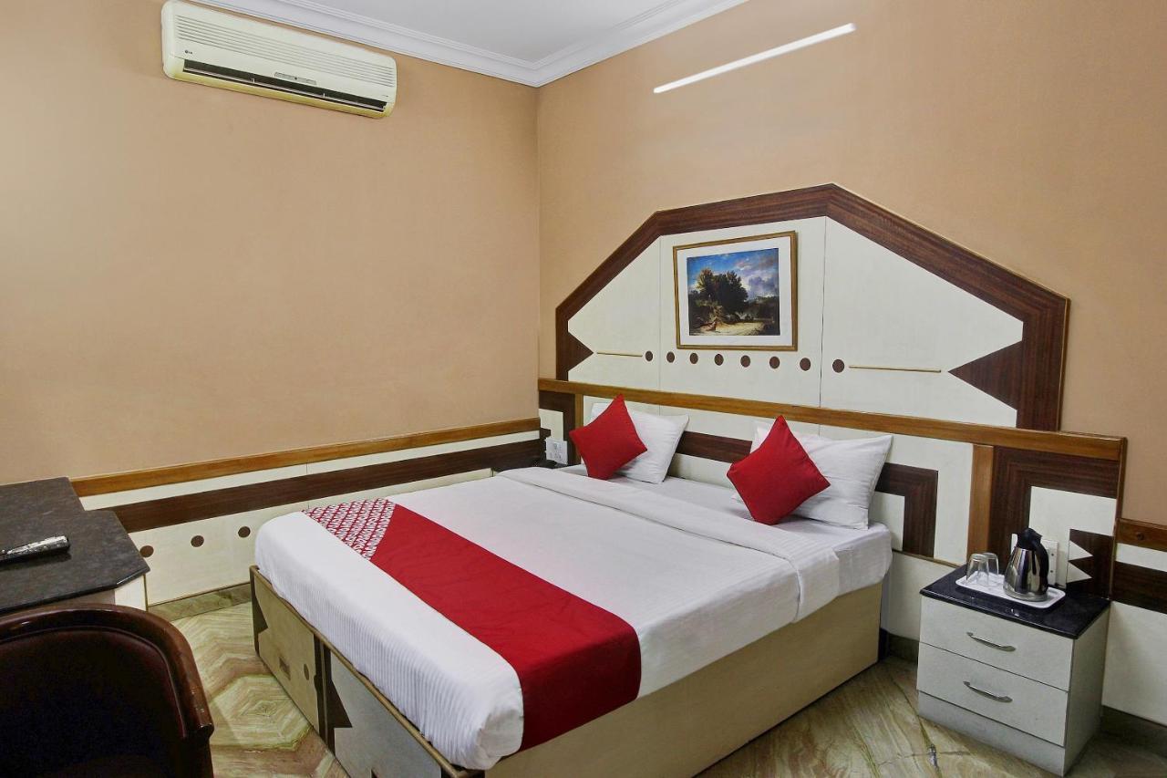 Hotel Vaccinated Staff - Collection O 13595 Vt Residency Bangalore