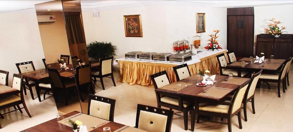 Hotel Hyde Park 3*