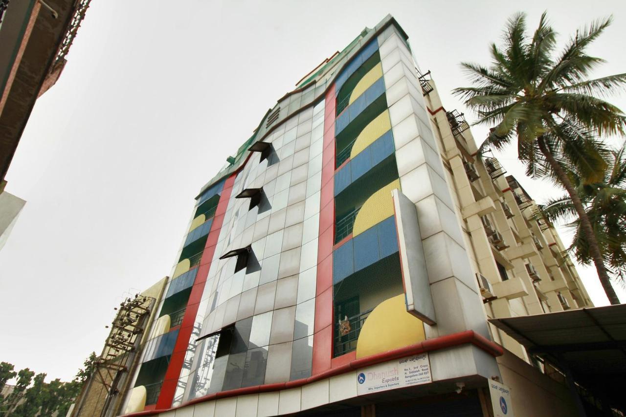 Vaccinated Staff - Collection O 13595 Vt Residency Hotel 3*