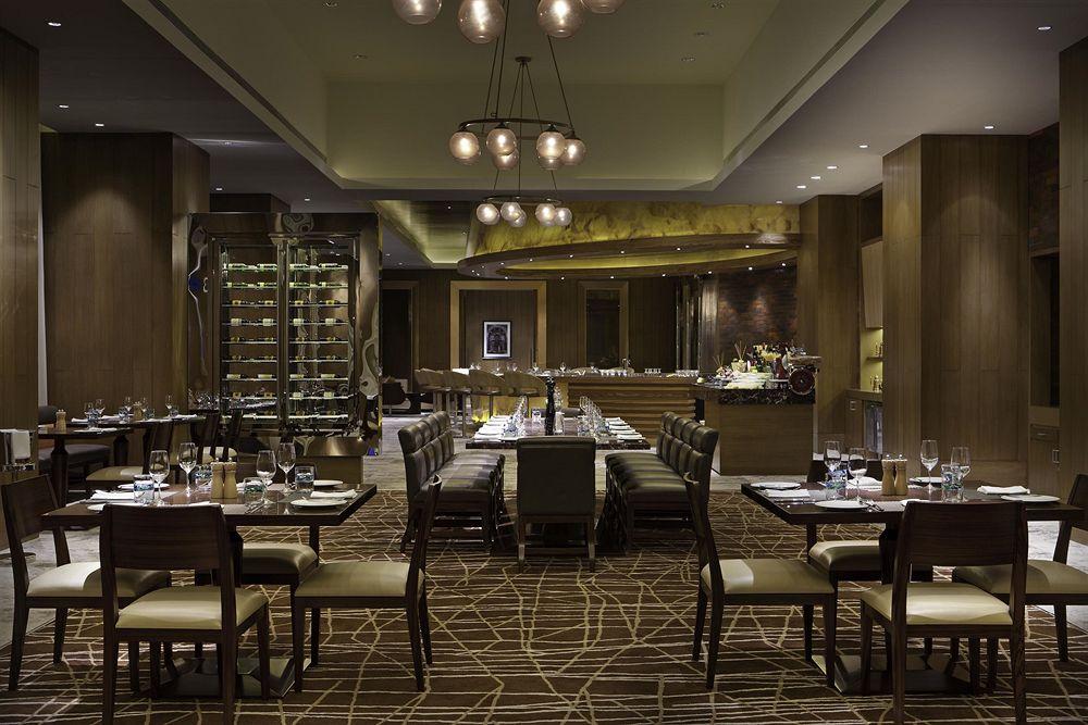 Hotel Sheraton Grand At Brigade Gateway 5*