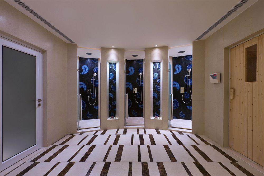 Sheraton Grand At Brigade Gateway 5* Bangalore