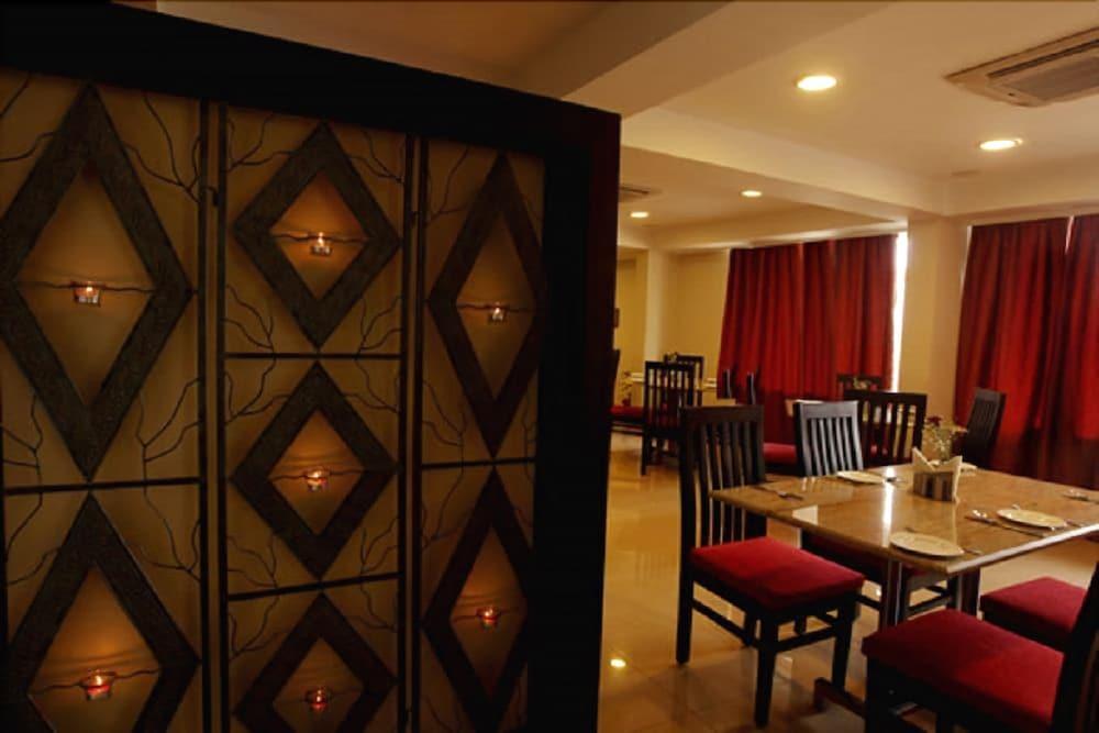 Aparthotel Nagarjuna 3*