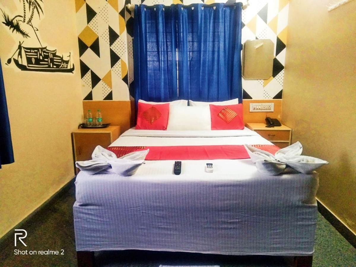 Oyo 75854 Harsha Residency