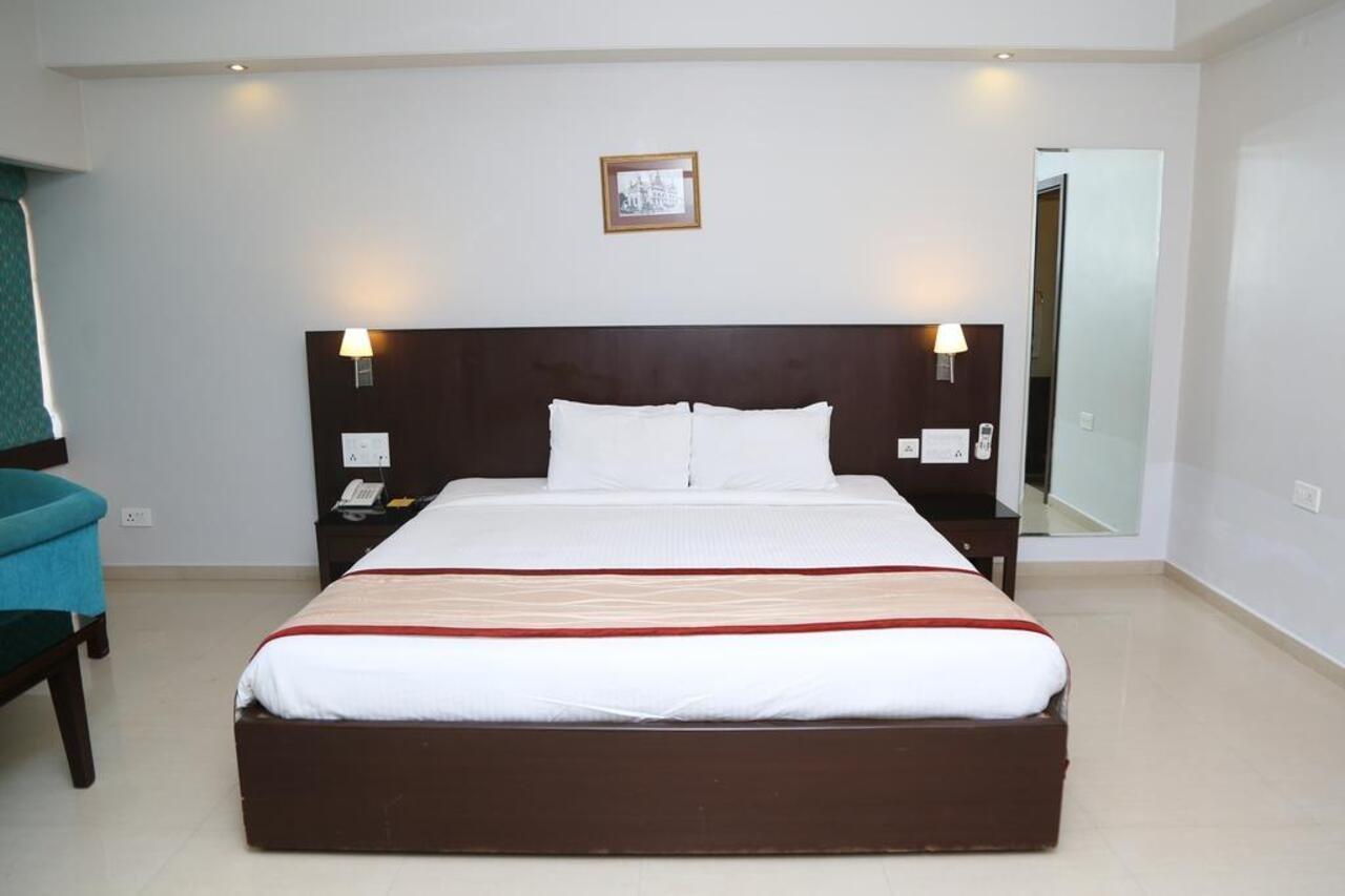The Curzon Court Hotel 2*