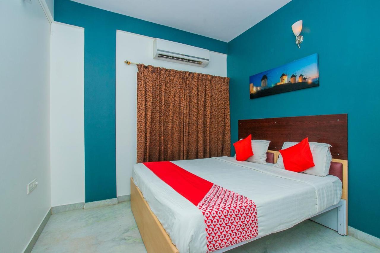 Hotel Capital O 5379 The Roy Grand Bangalore