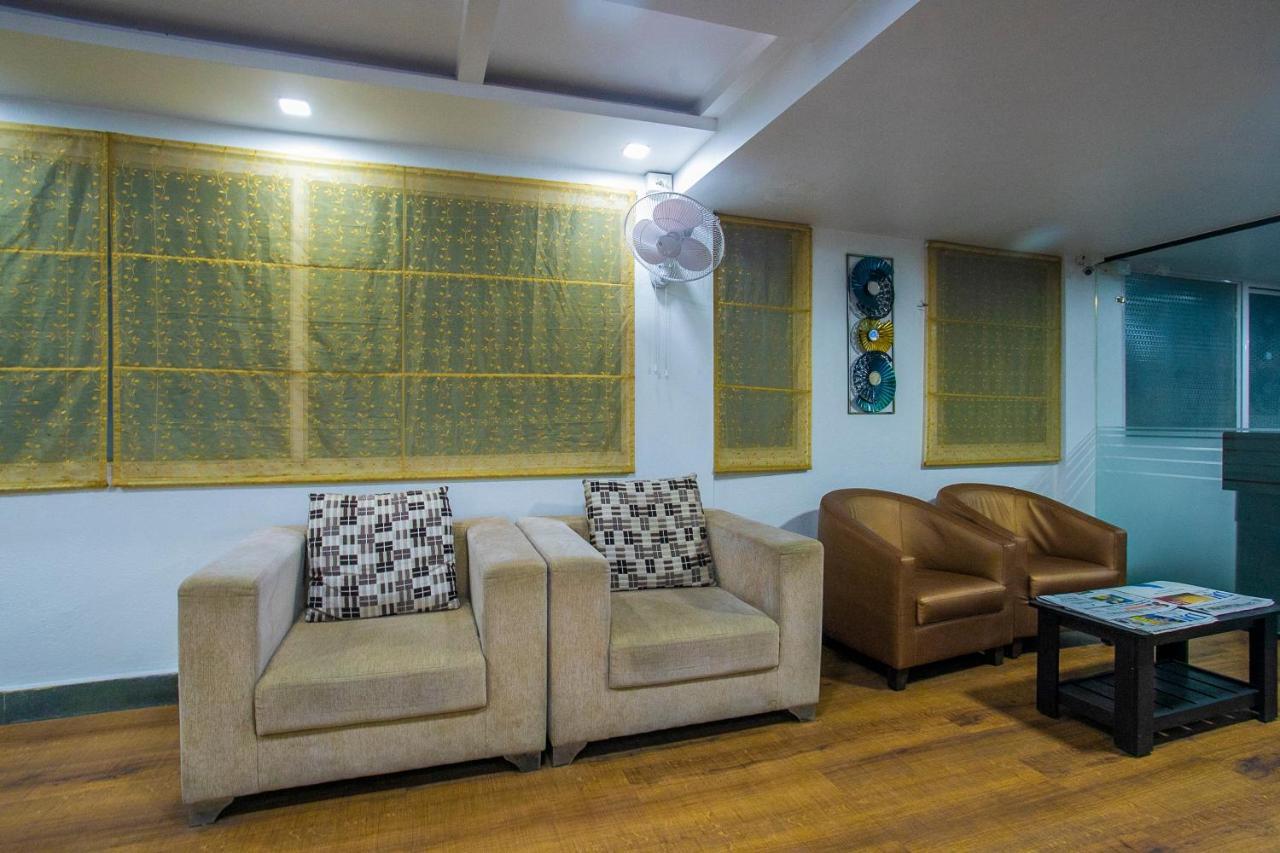 Capital O 5379 The Roy Grand Hotel 3*
