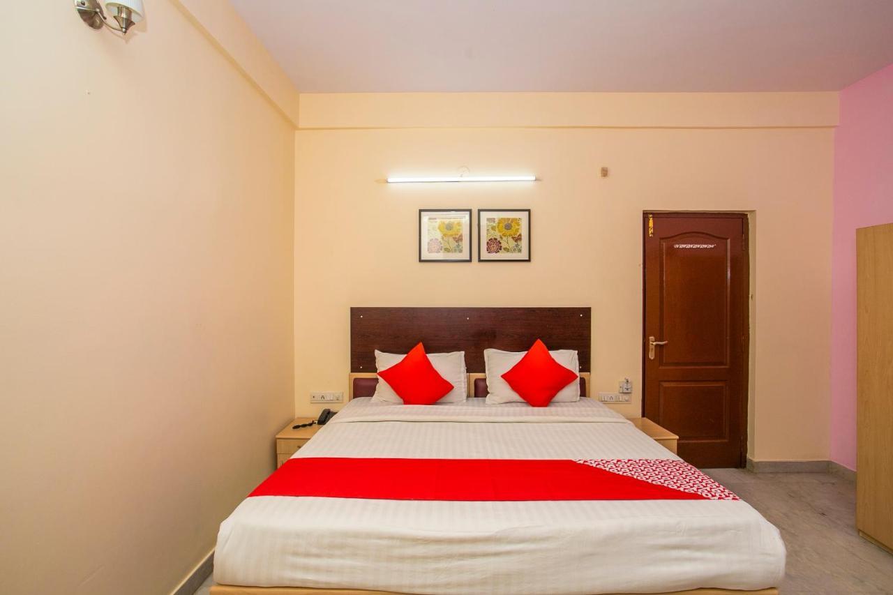 Capital O 5379 The Roy Grand 3*