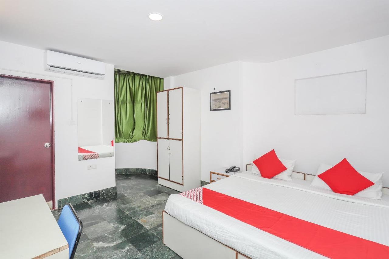 Hotel Oyo Townhall Bangalore