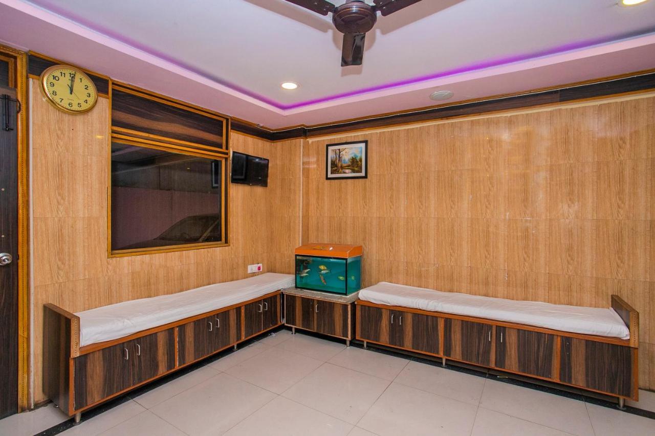 Spot On 23032 New Mayur Paradise