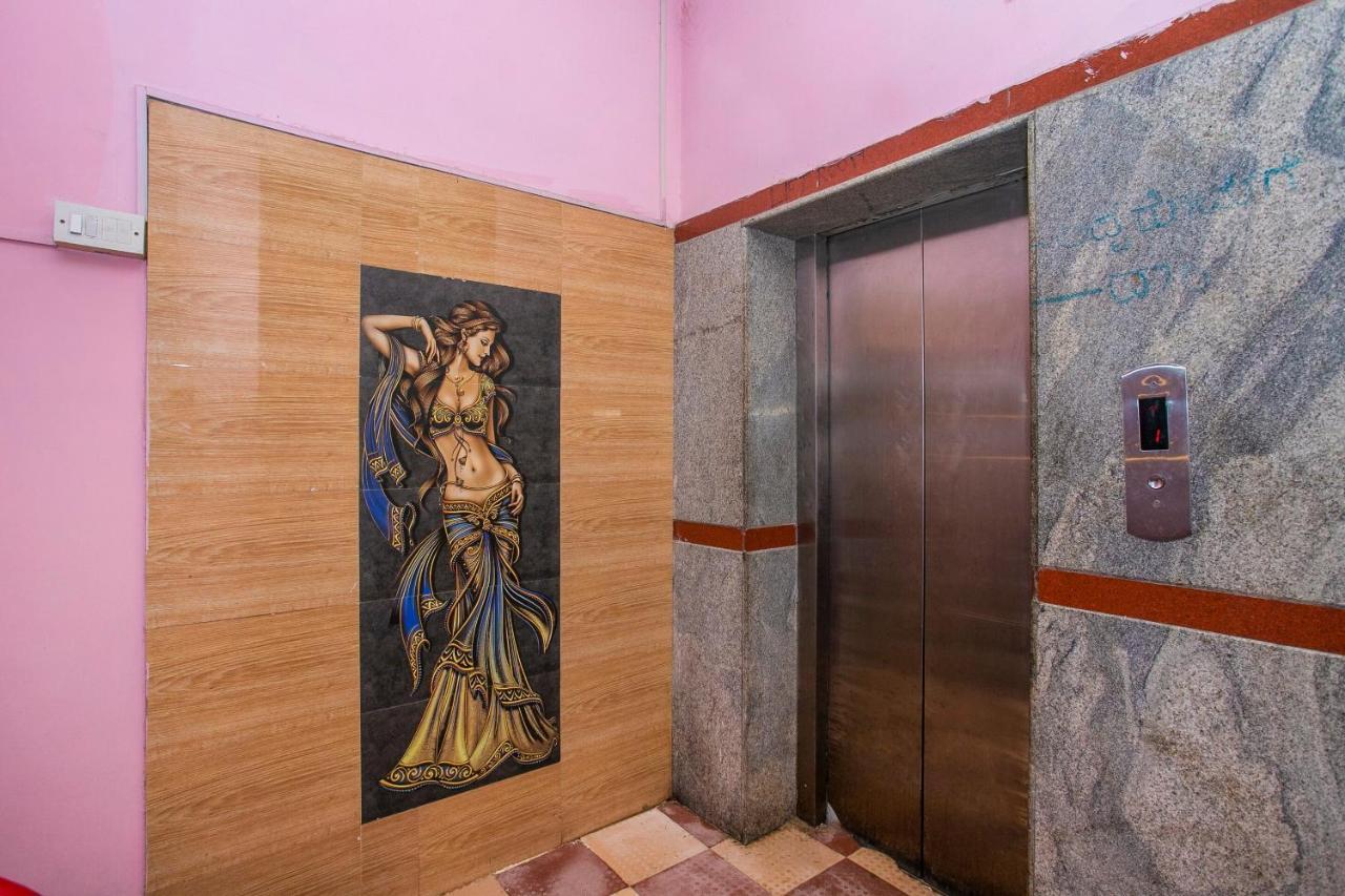 Spot On 23032 New Mayur Paradise Hotel