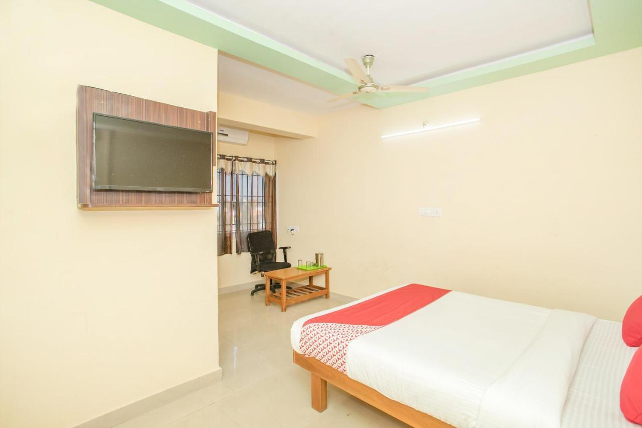 Hotel Oyo 10291 Sri Venkatadri Residency 3*