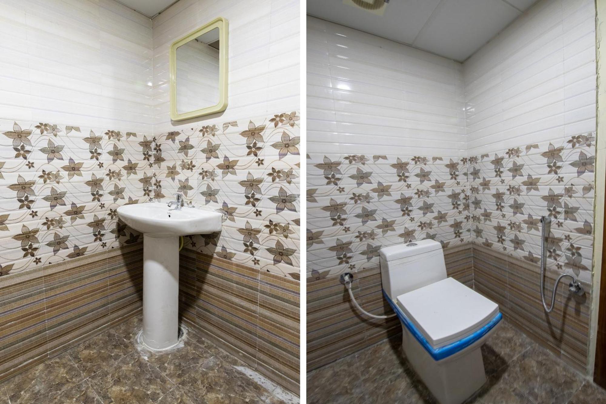Hotel Oyo 45125 Banashankari Comforts 3*