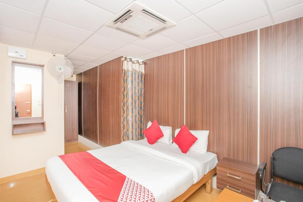 Hotel Oyo 10291 Sri Venkatadri Residency