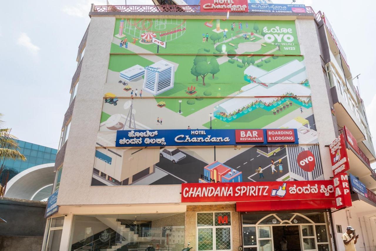 Oyo 16123 Chandana Deluxe