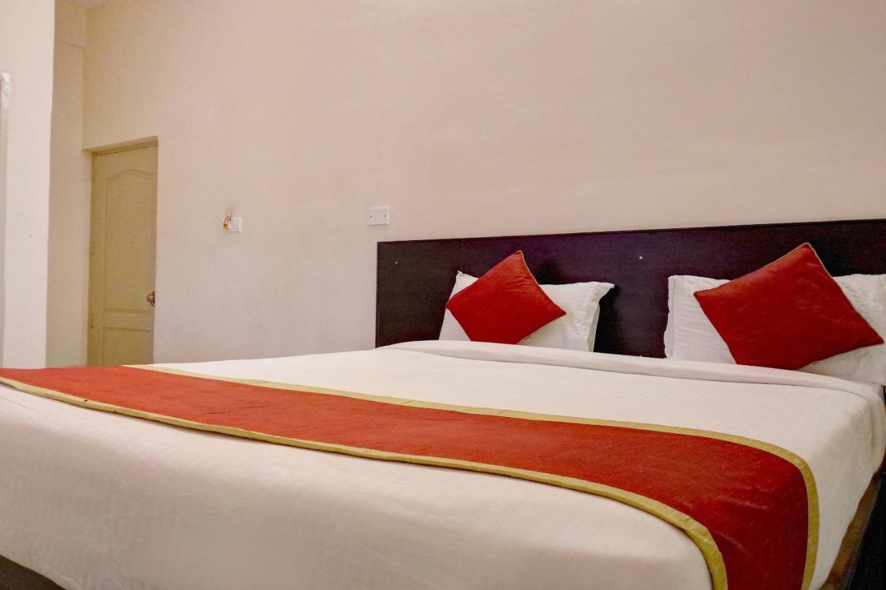 Oyo Flagship 9018 The Residency Hotel