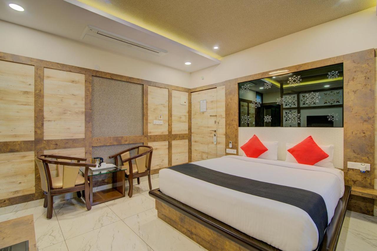 Hotel Capital O 15950 J K Residency